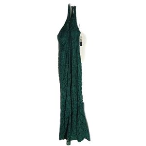 Elegant Green Lace Evening Gown